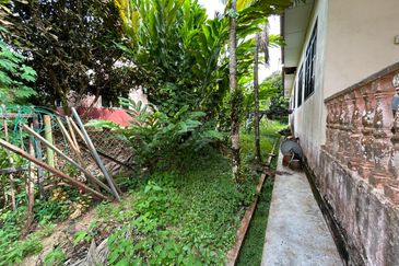 KAMPUNG BARU BANTANG