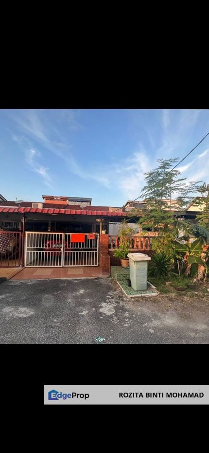 FOR SALE 1 STOREY TERRACE TAMAN SRI BERLIAN, KG. JAWA, KUANTAN, PAHANG, Pahang, Kuantan