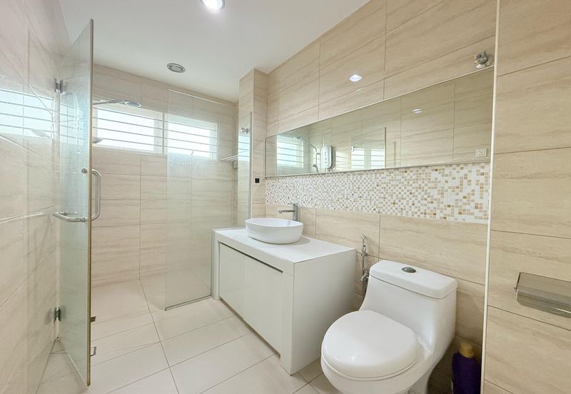 SL7, Bandar Sungai Long