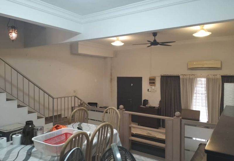 SL7, Bandar Sungai Long