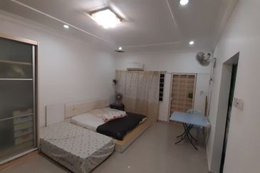 SL7, Bandar Sungai Long