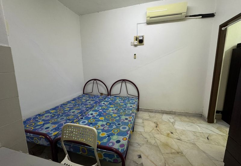 SL7, Bandar Sungai Long