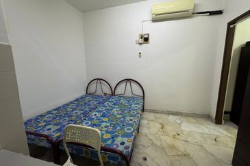 SL7, Bandar Sungai Long