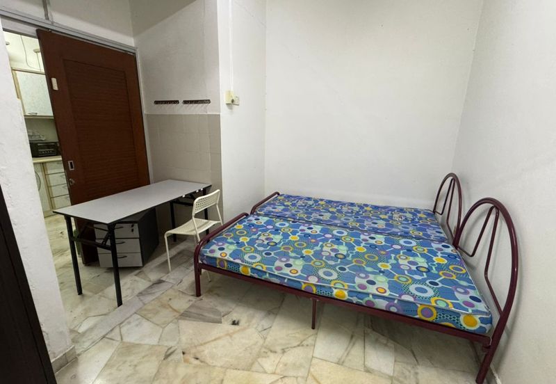 SL7, Bandar Sungai Long