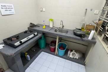 SL7, Bandar Sungai Long