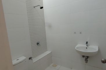 Cradleton @ Eco Majestic