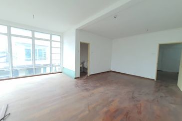 Avenue 6, Bandar Tun Hussein Onn