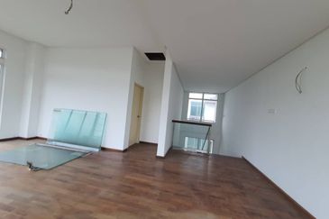 Avenue 6, Bandar Tun Hussein Onn