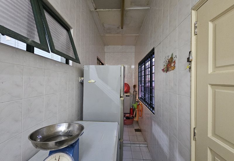 SL 4, Bandar Sungai Long