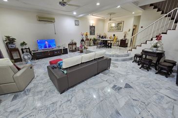 SL 4, Bandar Sungai Long