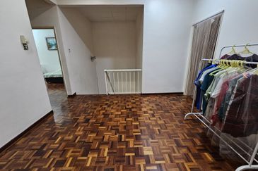 SL 4, Bandar Sungai Long