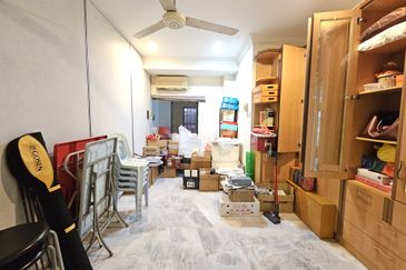 SL 4, Bandar Sungai Long