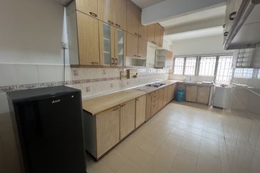 Happy Garden (Taman Gembira)