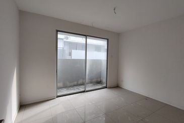 Fairfield Residences, Tropicana Heights