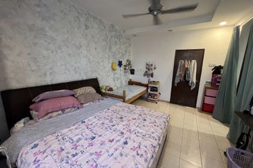 SL 13, Bandar Sungai Long