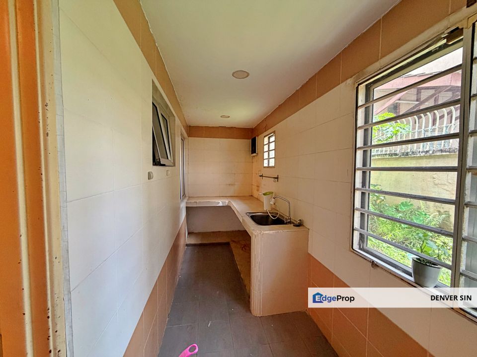 2.5 storey terrace house @ Taman Bukit Serdang, Seri Kembangan, Taman Serdang Utama, Freehold, Selangor, Renovated, Selangor, Seri Kembangan