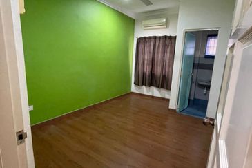 SL 6, Bandar Sungai Long