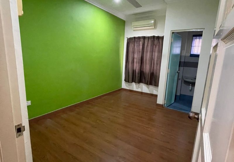 SL 6, Bandar Sungai Long