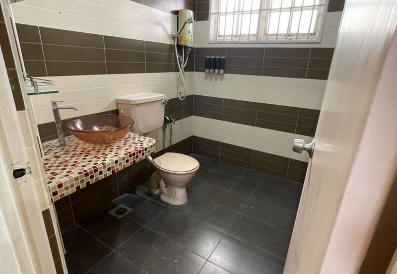 SL 6, Bandar Sungai Long