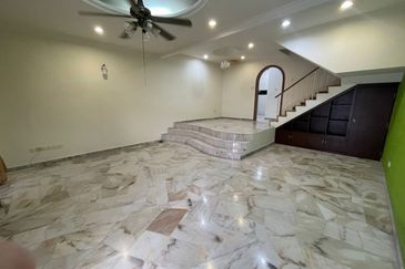 SL 6, Bandar Sungai Long