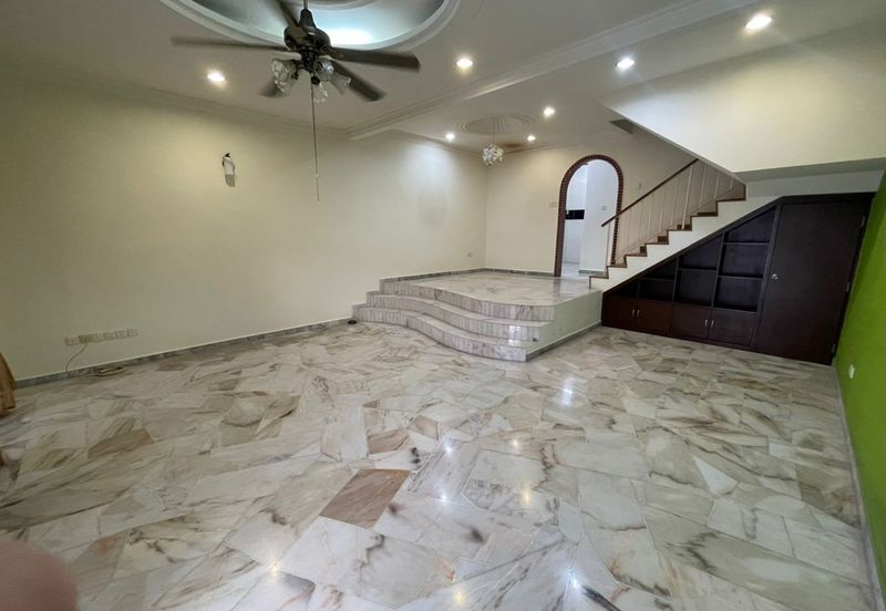 SL 6, Bandar Sungai Long