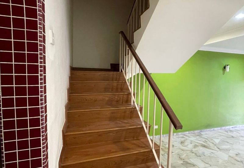 SL 6, Bandar Sungai Long