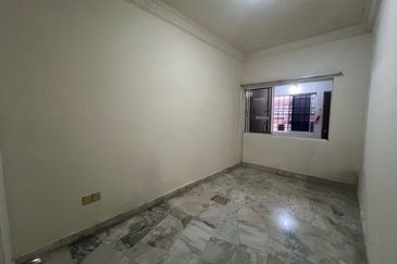 SL 6, Bandar Sungai Long