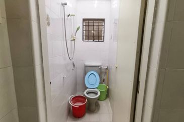 SL 6, Bandar Sungai Long