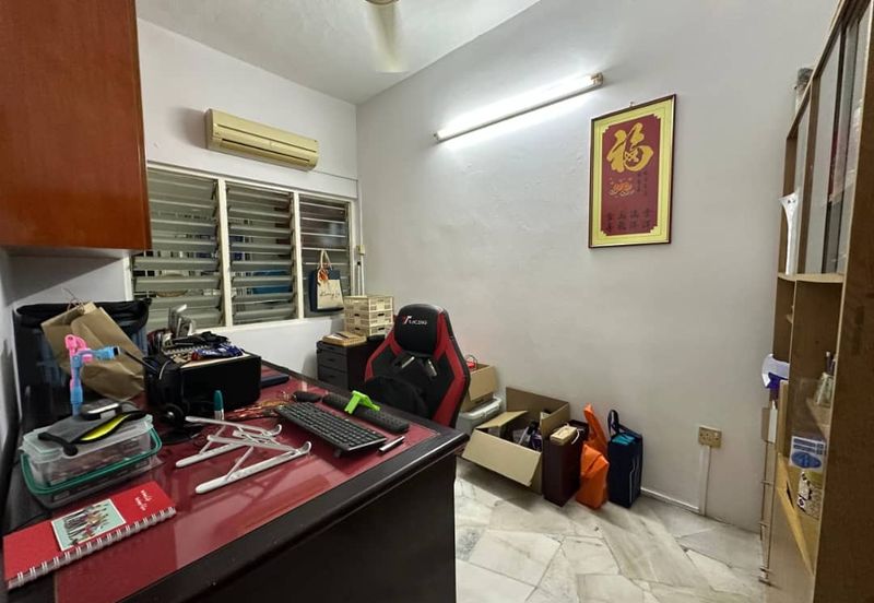 SL7, Bandar Sungai Long