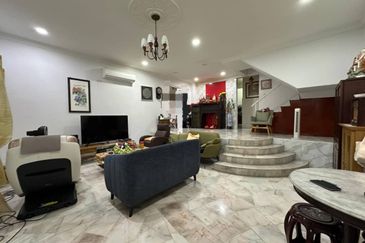 SL7, Bandar Sungai Long