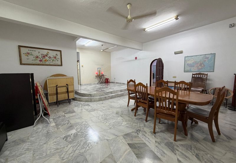 SL 4, Bandar Sungai Long