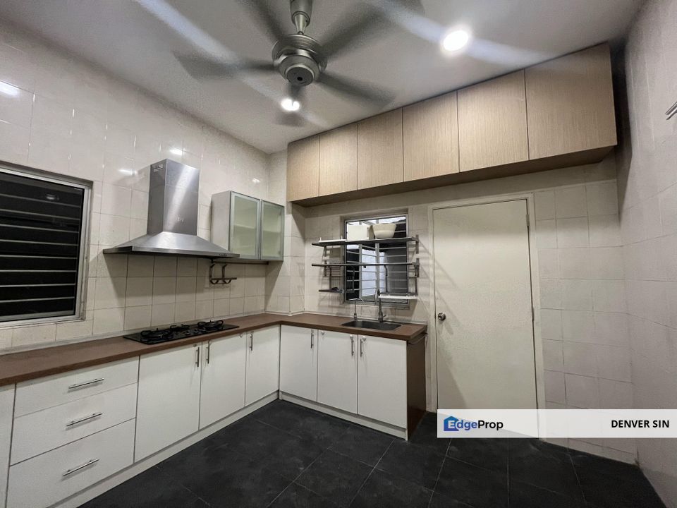 Townhouse @ Taman Lagenda Mas, Batu 9, Alam Damai, Taman Len Sen, Taman Connaught, Freehold, Cheras, KL, Renovated, Selangor, Selangor, Batu 9th Cheras