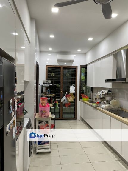 BK8 Emerald Freehold, Fully renovated with Good condition, Selangor, Bandar Kinrara Puchong