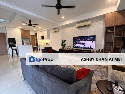 Fully renovated and Fully furnished, 3 storey landed house with Luxurious Design  , Selangor, Puchong