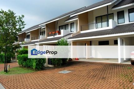 2 sty link house with fully renovated, Nice environment, Selangor, Puchong