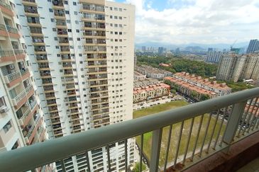 Beverly Tower @ Plaza Medan Putra