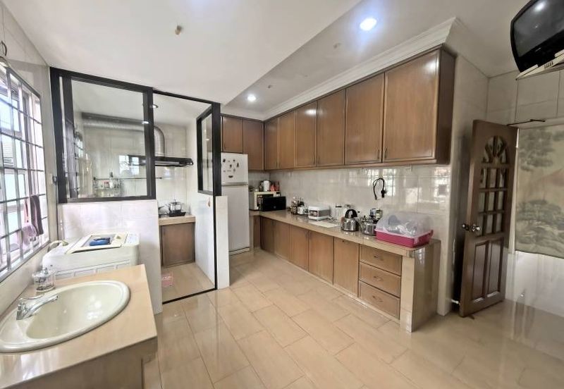 Happy Garden (Taman Gembira)