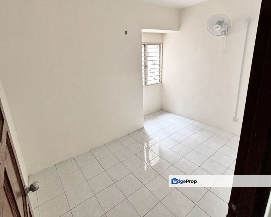Sri Ria Apartment Taman Sepakat Indah for Sale, Selangor, Kajang