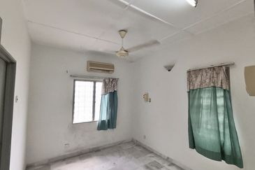 Seksyen 2, Bandar Country Homes