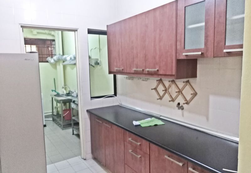 Royal Domain Sri Putramas II