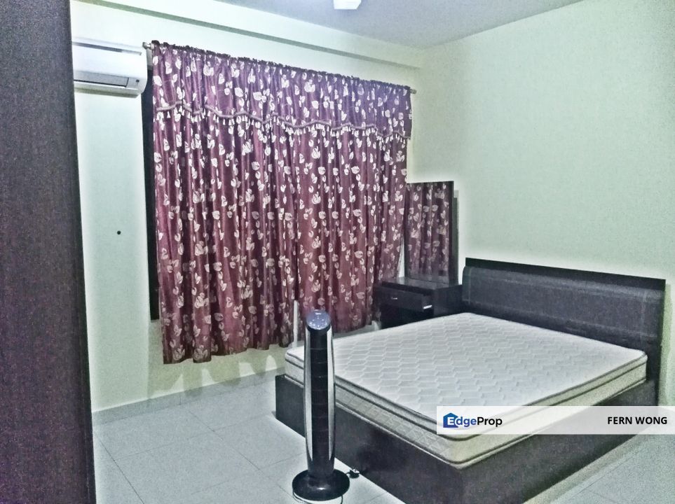 Furnished 1100sf / Low Floor / Pool View / Royal Domain Sri Putramas 2 Condo Jalan Kuching For Sale , Kuala Lumpur, Dutamas