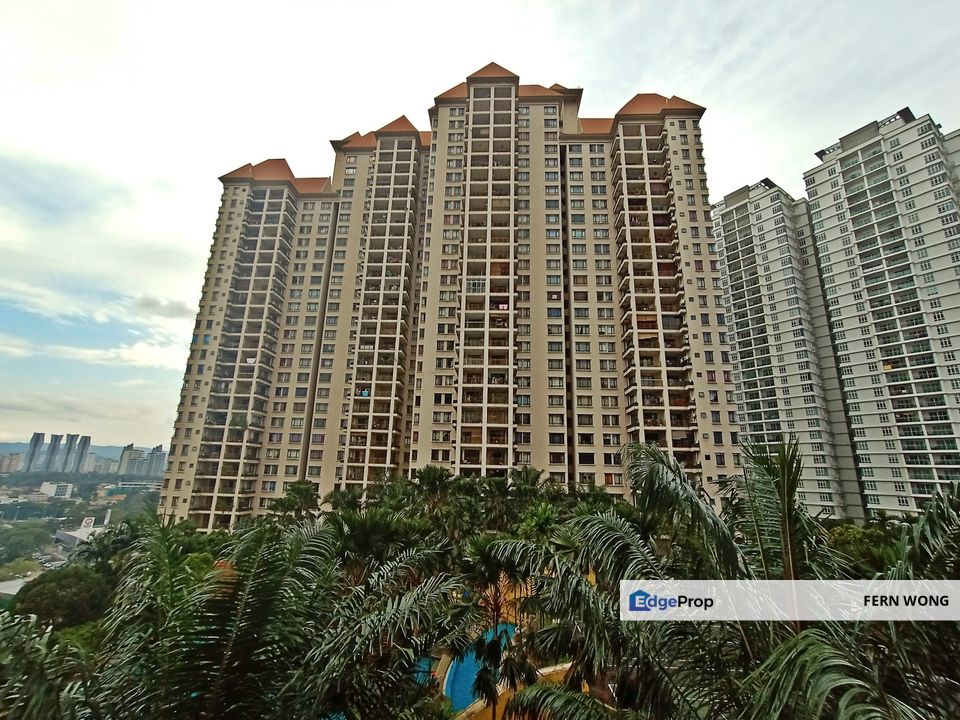 Furnished 1100sf / Low Floor / Pool View / Royal Domain Sri Putramas 2 Condo Jalan Kuching For Sale , Kuala Lumpur, Dutamas
