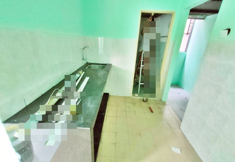 Desa Putra Apartments