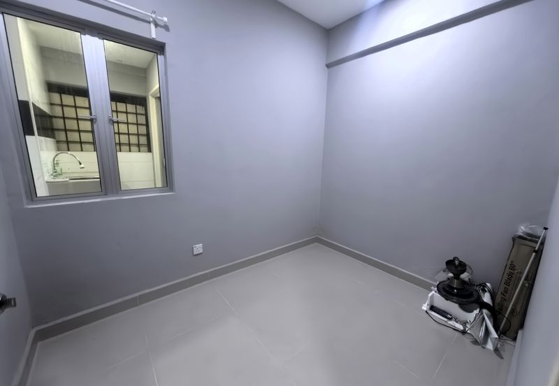 Pangsapuri Seri Mas, Taman Pinggiran Putra