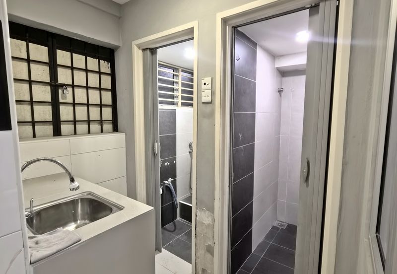 Pangsapuri Seri Mas, Taman Pinggiran Putra