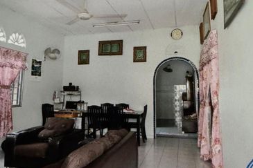 Kampung Melayu Batu Caves