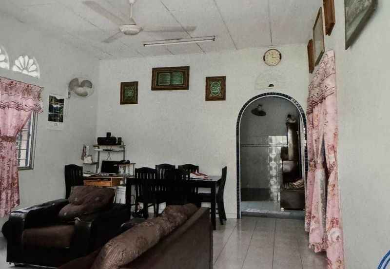 Kampung Melayu Batu Caves