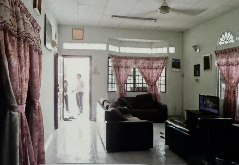 Kampung Melayu Batu Caves