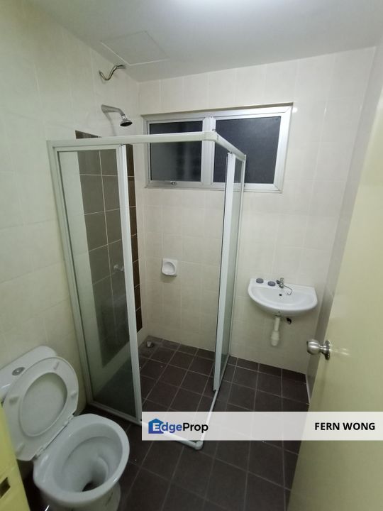 Freehold 3 Storey Bayu Heights 1 Balakong Seri Kembangan for Sale , Selangor, Balakong