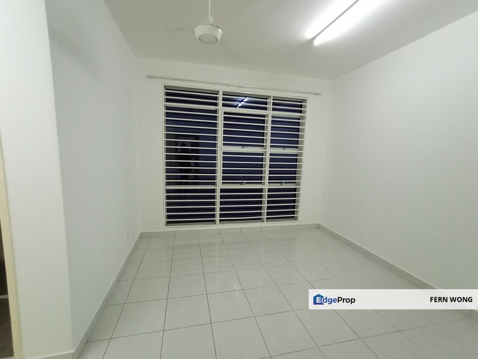 Freehold 3 Storey Bayu Heights 1 Balakong Seri Kembangan for Sale , Selangor, Balakong